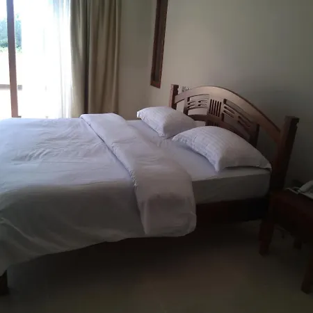 Galu Tulivu Villa *
